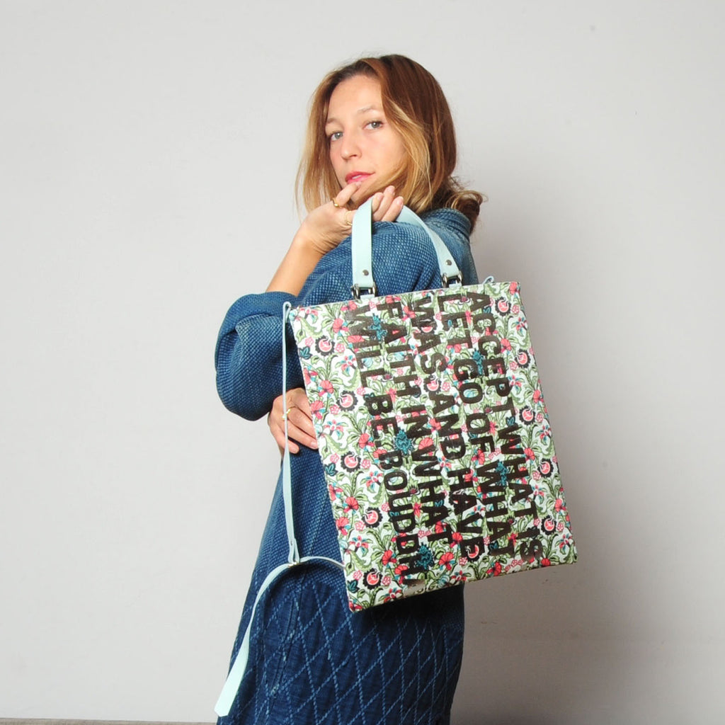 MEDIUM HIGH BAG #8| EVA ZINGONI  Fleurs vert d'eau | AcceptCitation spirituelle "Accept what is, let go of what was and have faith in what will be." Bouddha, coloris argent. Eco bag. Sustainability. Eco-designer. Tote bag. Spirituality.  