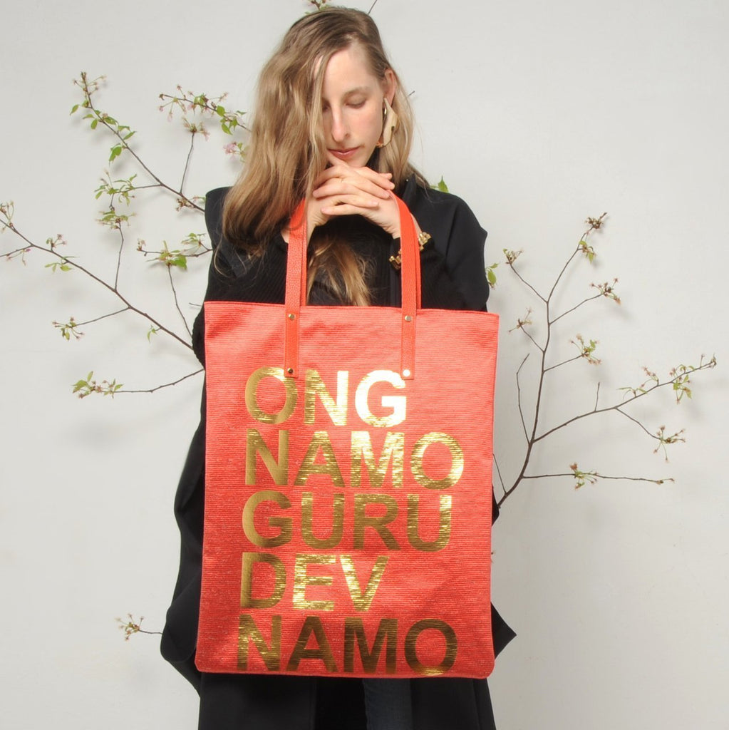 HIGH BAG #16 - EVA ZINGONI - Sac cabas de luxe - Ong namo guru dev namo- Message spirituel - Sustainability - Eco bag - Tote bag 